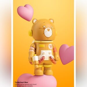 Mega Space Molly TENDERHEART BEAR Figure 100% AUTHENTIC Pop Mart Care Bears NIB!